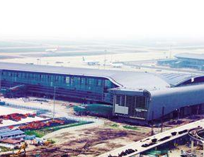 封面-钢结构网架全面合龙 白云机场T2亮相.png